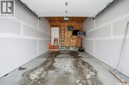 4159 Green Apple Drive E, Regina, SK - Indoor Photo Showing Garage