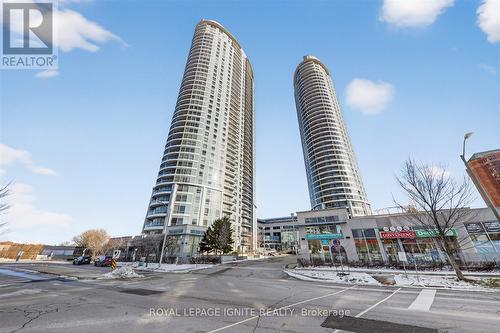 3117 - 135 VILLAGE GREEN SQUARE  Toronto, ON M1S 0G4