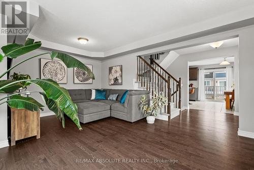 98 Brisote Lane, Ottawa, ON - Indoor Photo Showing Other Room
