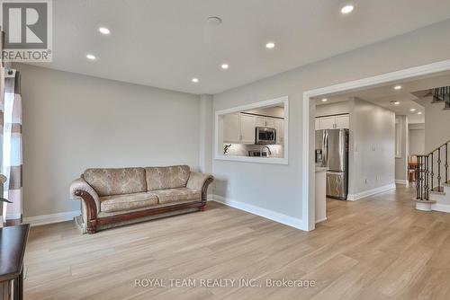 11 Jarrett Court, Vaughan, ON - Indoor Photo Showing Living Room