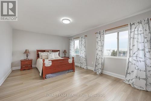 11 Jarrett Court, Vaughan, ON - Indoor Photo Showing Bedroom