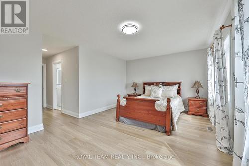 11 Jarrett Court, Vaughan, ON - Indoor Photo Showing Bedroom