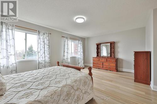 11 Jarrett Court, Vaughan, ON - Indoor Photo Showing Bedroom