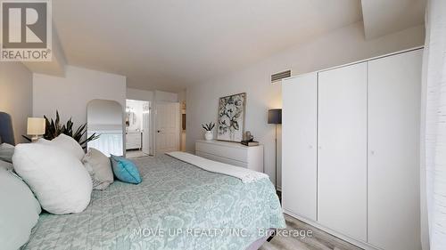 225 - 3 Ellesmere Street, Richmond Hill, ON - Indoor Photo Showing Bedroom