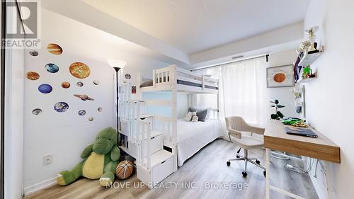 225 - 3 Ellesmere Street, Richmond Hill, ON - Indoor Photo Showing Bedroom