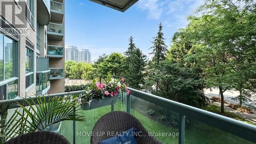 225 - 3 Ellesmere Street, Richmond Hill, ON - Outdoor With Balcony