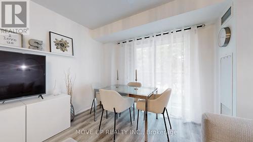 225 - 3 Ellesmere Street, Richmond Hill, ON - Indoor Photo Showing Dining Room