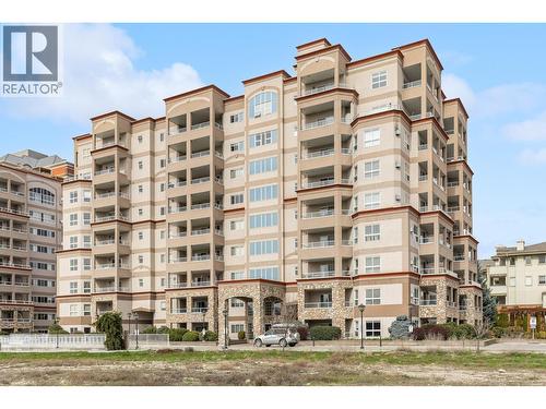 1966 Durnin Road Unit# 303  Kelowna, BC V1X 7Z2