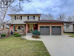 84 FRANKLIN DRIVE  Stratford, ON N5A 7N6