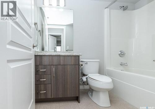 4307 108 Willis Crescent, Saskatoon, SK - Indoor Photo Showing Bathroom