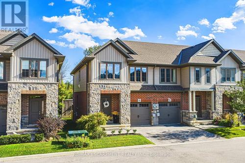 83 SOUTHSHORE CRESCENT  Hamilton, ON L8E 0J3