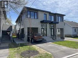 C - 152B COLUMBUS AVENUE Ottawa, ON K1K 1R1