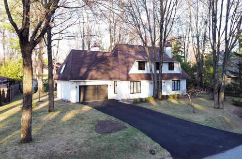 Front of Structure - 43 Rue De Charny, Lorraine, QC - Outdoor