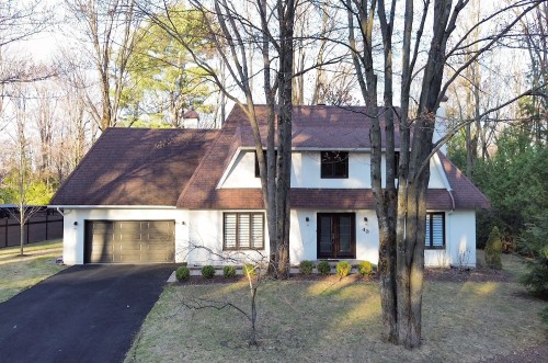 Front of Structure - 43 Rue De Charny, Lorraine, QC - Outdoor