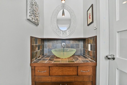 Powder room - 43 Rue De Charny, Lorraine, QC - Indoor