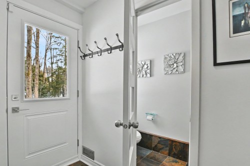 Entry - 43 Rue De Charny, Lorraine, QC - Indoor Photo Showing Other Room