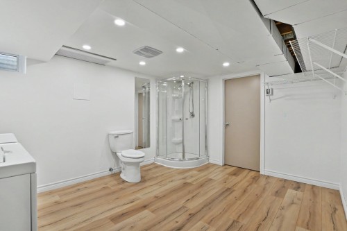 Bathroom - 43 Rue De Charny, Lorraine, QC - Indoor