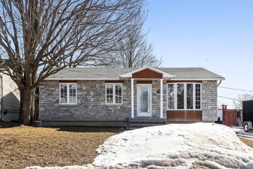 1150 Rue de Liesse  Gatineau (Masson-Angers), QC J8M 1H8