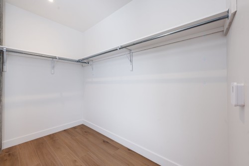 Penderie (Walk-in) - 204-2530 Ch. Du Canal, Chambly, QC - Indoor With Storage