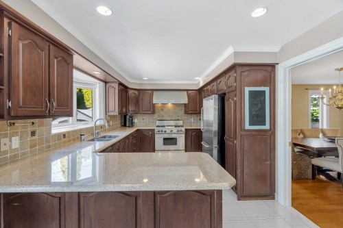 Cuisine - 260 Alice-Carrière Street, Beaconsfield, QC - Indoor Photo Showing Kitchen With Double Sink