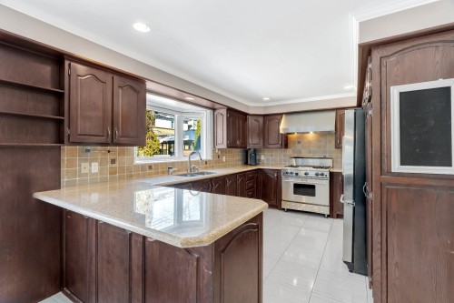 Cuisine - 260 Alice-Carrière Street, Beaconsfield, QC - Indoor Photo Showing Kitchen With Double Sink