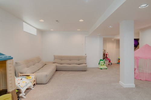 Salle de jeux - 30 Rue Mulberry, Dollard-Des-Ormeaux, QC - Indoor