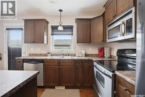 17 622 Lamarsh Road, Saskatoon, SK - Indoor Photo Showing Kitchen With Double Sink