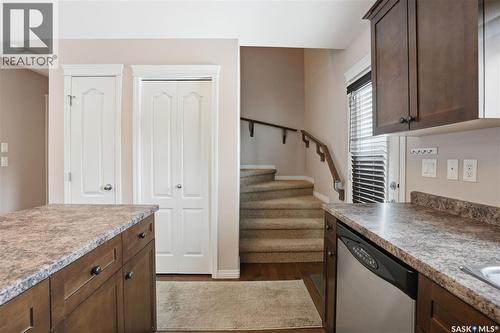 17 622 Lamarsh Road, Saskatoon, SK - Indoor Photo Showing Kitchen
