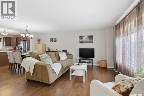 17 622 Lamarsh Road, Saskatoon, SK - Indoor Photo Showing Living Room