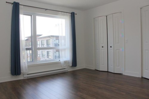 Master Bedroom - 3888 Rue Bernard-Hubert, Longueuil (Saint-Hubert), QC - Indoor Photo Showing Other Room