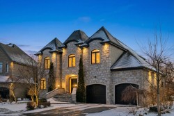 3635 Av. Cerisiers Brossard, QC J4Z 3S8