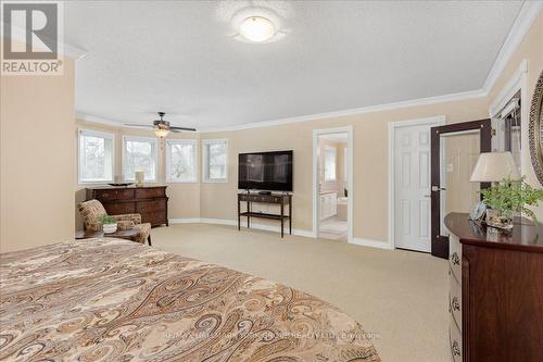 263 Mcclellan Way, Aurora, ON - Indoor Photo Showing Bedroom