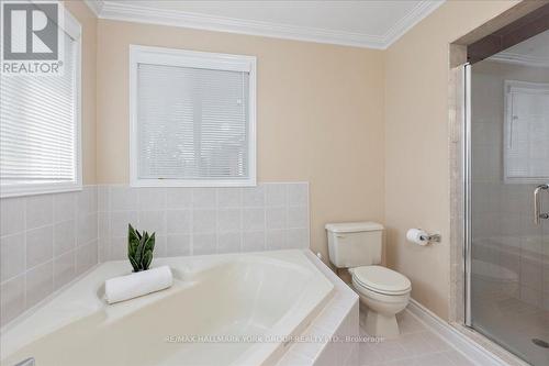 263 Mcclellan Way, Aurora, ON - Indoor Photo Showing Bathroom
