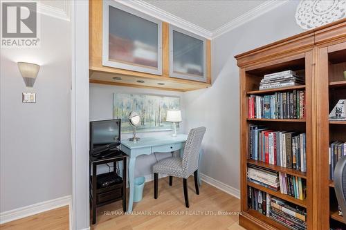 263 Mcclellan Way, Aurora, ON - Indoor