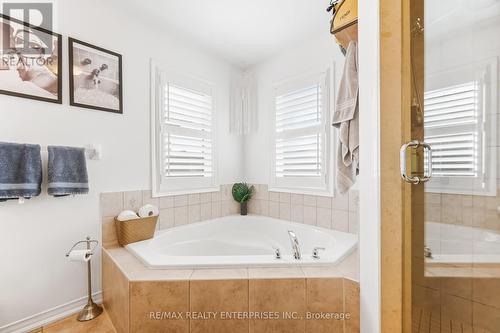 3356 Hiscott Avenue, Burlington, ON - Indoor Photo Showing Bathroom
