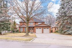 2439 DEER RUN AVENUE  Oakville, ON L6J 6L1