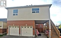 COACH - 381 COUNTRY GLEN ROAD Markham, ON L6B 0H8