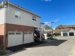 COACH - 381 COUNTRY GLEN ROAD Markham, ON L6B 0H8