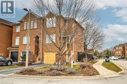 408 FAIRGATE Way Oakville, ON L6H 6Y1