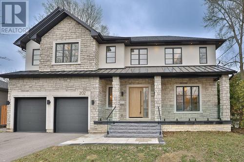 202 QUEEN STREET W  Mississauga, ON L5H 1L6