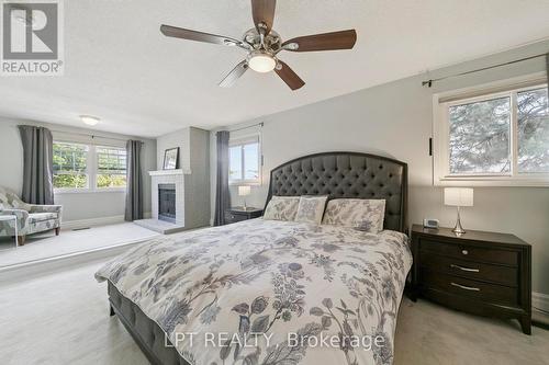 1823 The Chase, Mississauga, ON - Indoor Photo Showing Bedroom