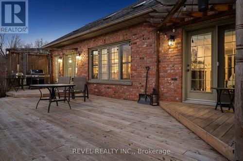 2255 Mohawk Trail, Milton, ON - Outdoor With Deck Patio Veranda