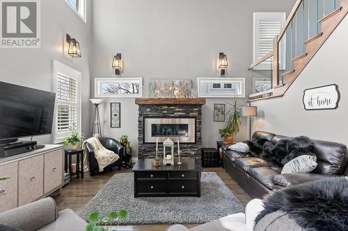 200 Picton Street E, Goderich (Goderich (Town)), ON - Indoor Photo Showing Living Room With Fireplace