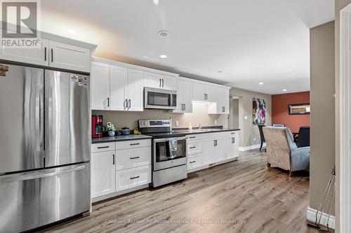 200 Picton Street E, Goderich (Goderich (Town)), ON - Indoor Photo Showing Kitchen