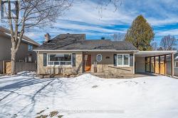 315 FROST AVENUE  Ottawa, ON K1H 5J1