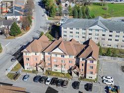 2 - 510 STONEFIELD PRIVATE Ottawa, ON K2G 4R3