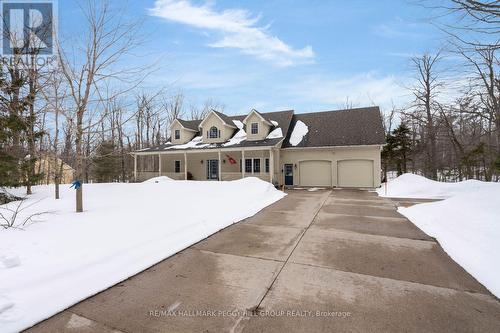 18 TRILLIUM TRAIL  Oro-Medonte, ON L0K 1E0