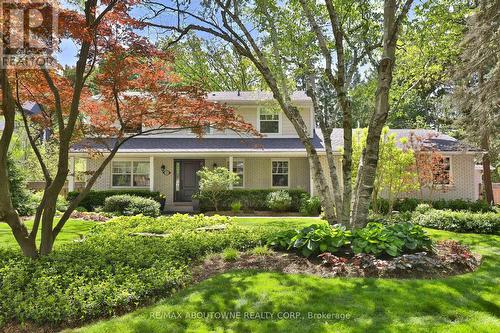 1268 HILLHURST ROAD  Oakville, ON L6J 1X4