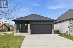 4 HARVARD COURT Welland, ON L3B 6E7