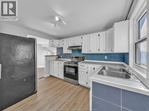 1453 Marentette, Windsor, ON - Indoor Photo Showing Kitchen With Double Sink